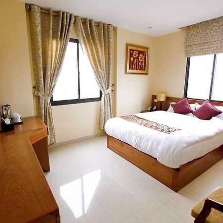 Hanoi B Hotel & Travel - 5 Mins Hoan Kiem Lake Esterno foto