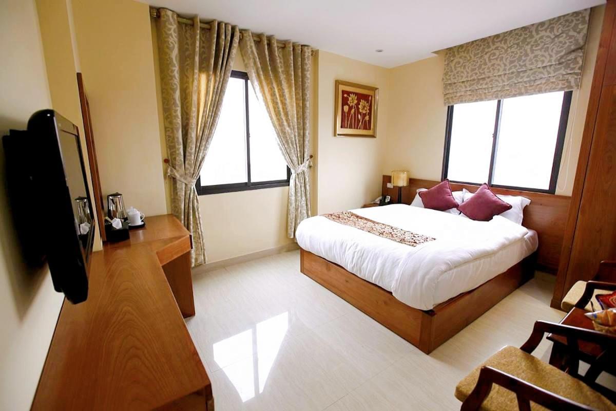 Hanoi B Hotel & Travel - 5 Mins Hoan Kiem Lake Esterno foto
